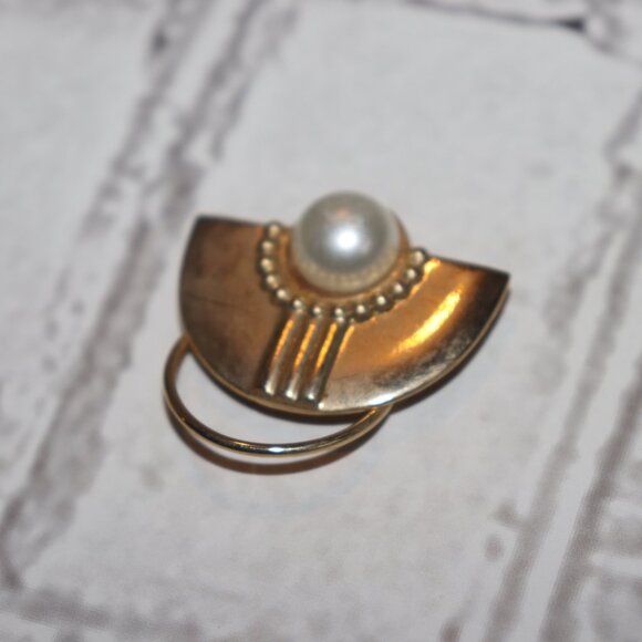 ✨🤍🎀 VINTAGE GOLD & PEARL SCARF CLIP · 1.5" WIDE - Picture 3 of 4